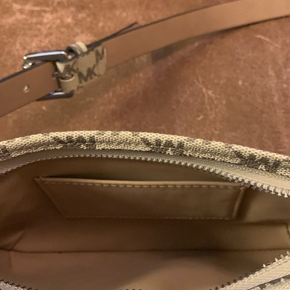 Michael Kors Fanny pack - Picture 3 of 3